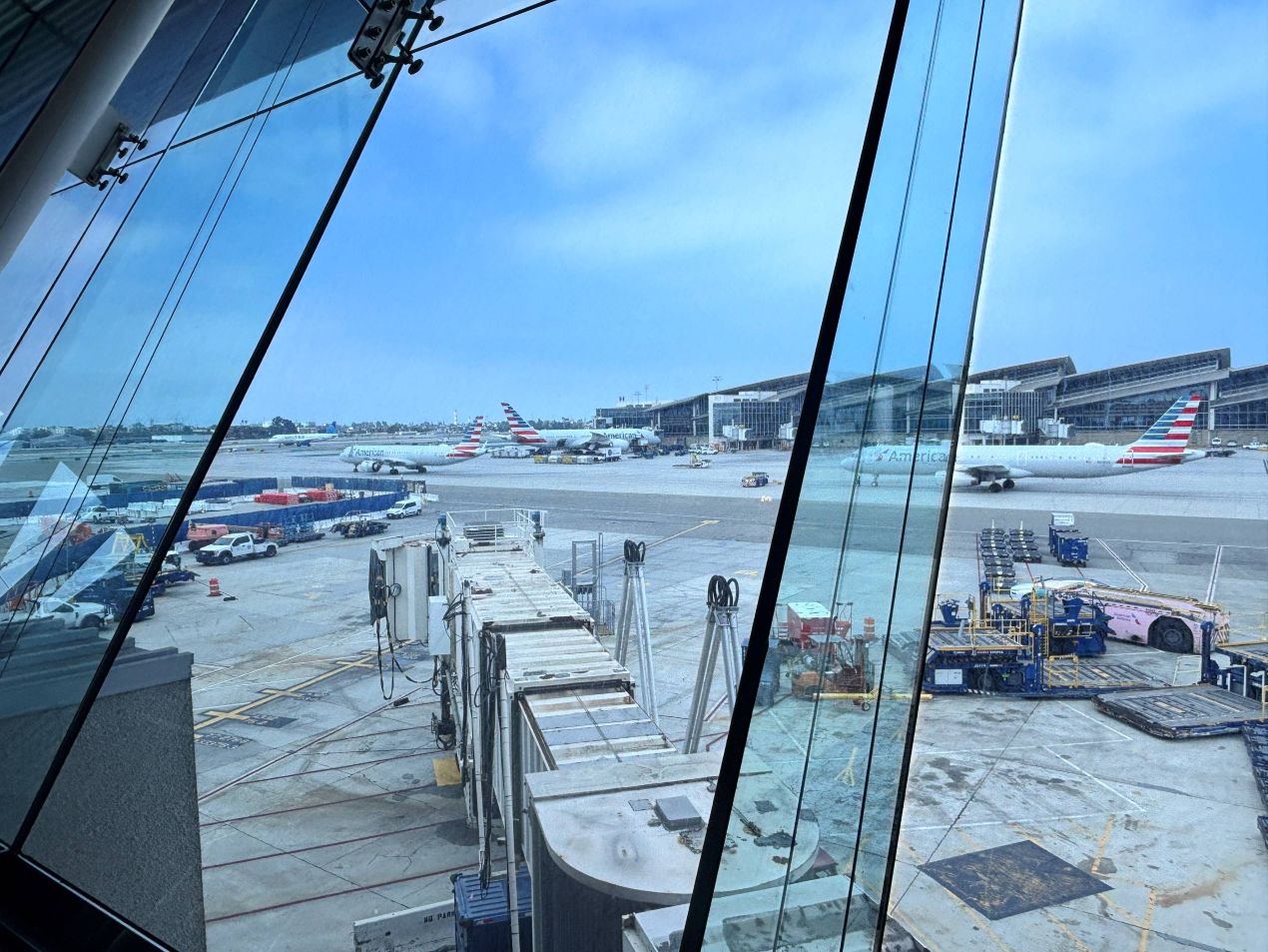 American Airlines Flagship Lounge LAX Review